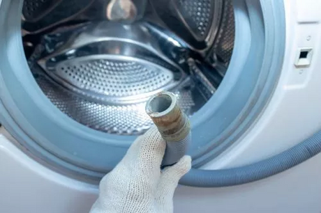Cosa fare se la lavatrice non scarica l'acqua