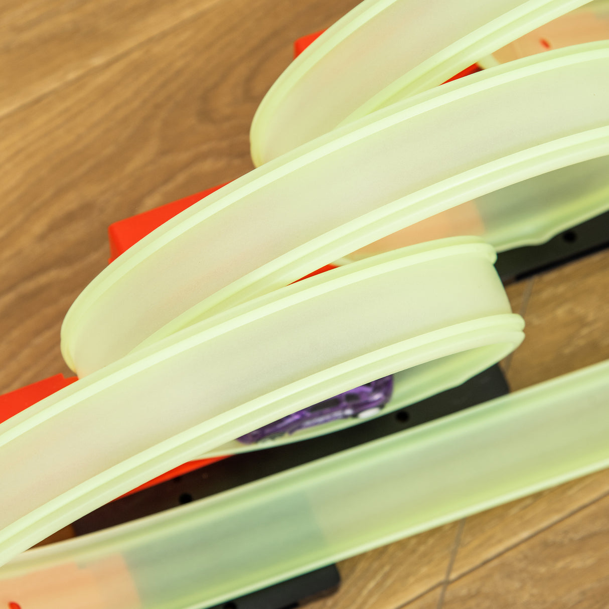 easycomfort easycomfort pista per macchinine con effetti luminosi e automobilina per bambini da 3 6 anni 86x67x21cm multicolore