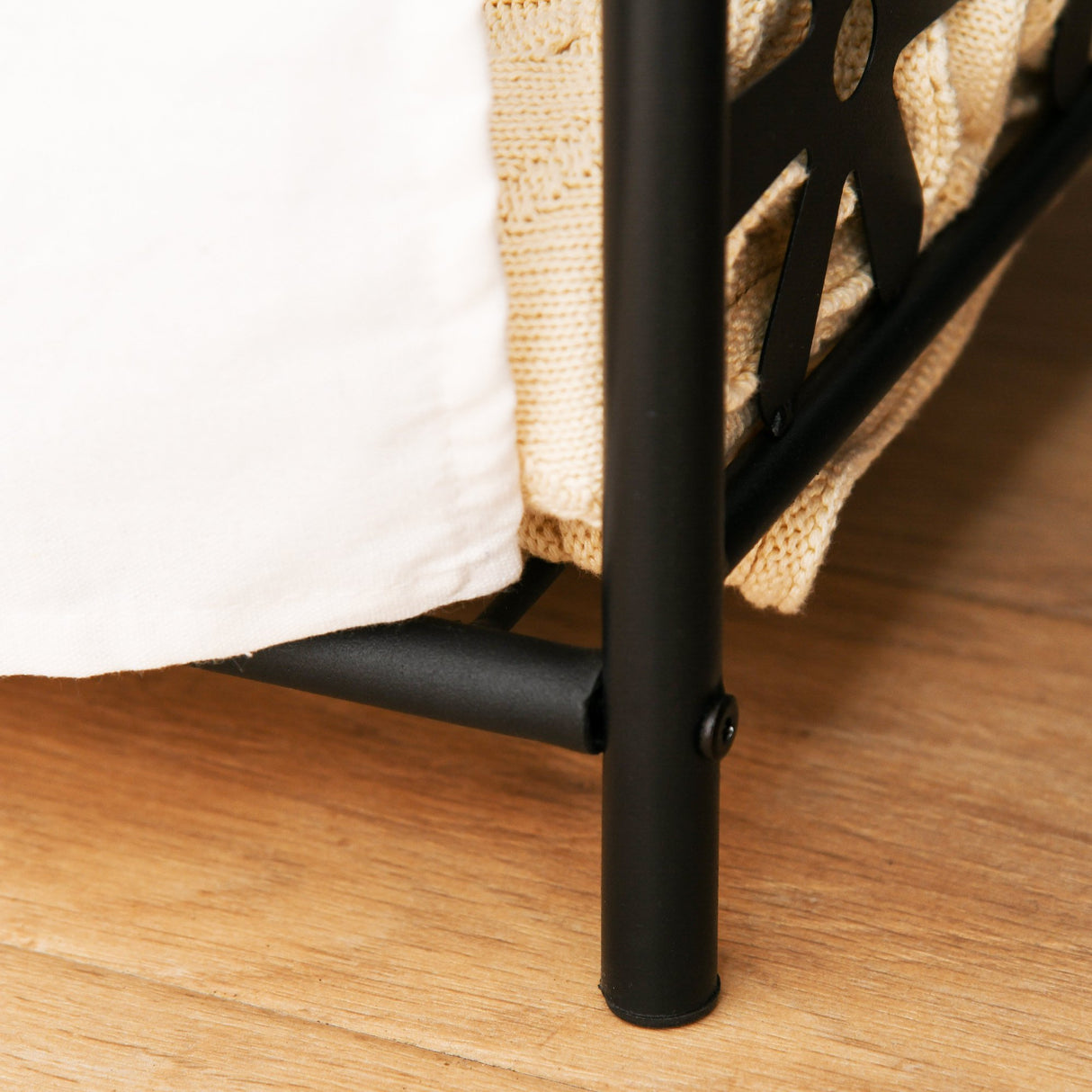 easycomfort easycomfort armadio guardaroba appendiabiti con 5 ripiani e 2 tende 84 x 42 x 158 5cm in metallo nero con decori a fiori ean 8054144139487