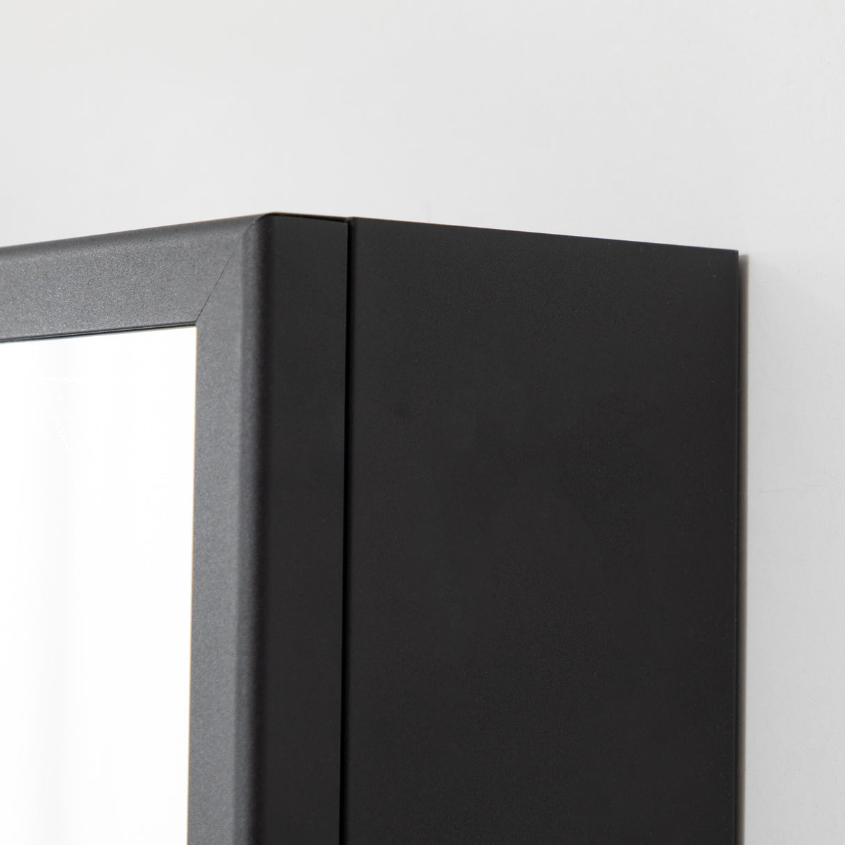 easycomfort easycomfort specchiera bagno in acciaio con armadietto a 3 ripiani e chiusura ammortizzata 40x12x60 cm nero