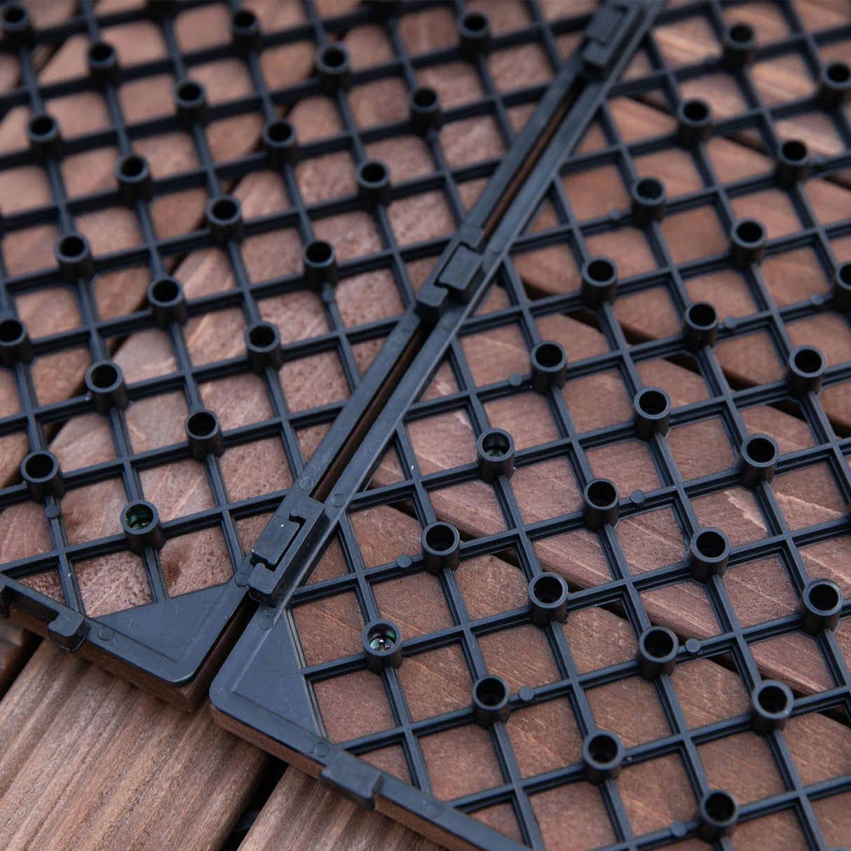 easycomfort easycomfort piastrelle per esterni montaggio a incastro in legno set 27 pezzi