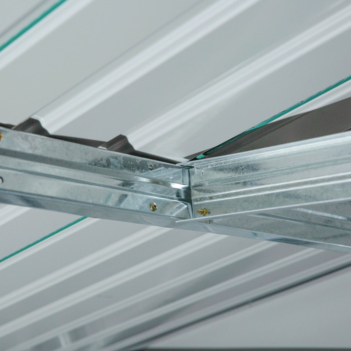 easycomfort casetta da giardino con 2 porte scorrevoli e 4 prese d aria in acciaio e pp 340x386x200cm verde