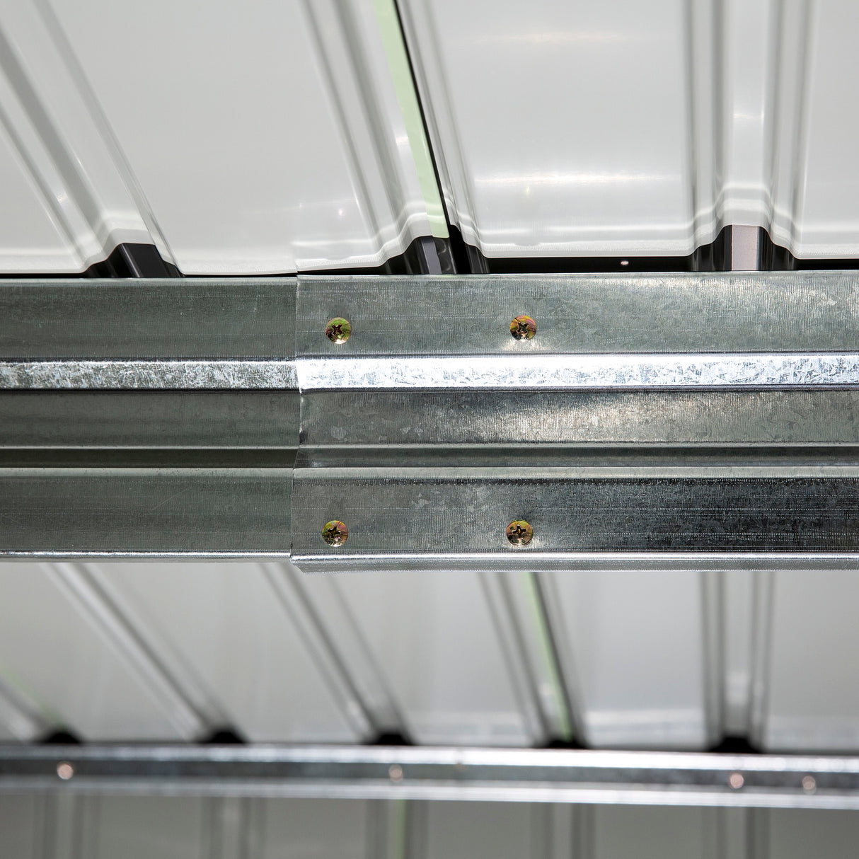 easycomfort casetta da giardino con 2 porte scorrevoli e 4 prese d aria in acciaio e pp 277x195x192cm verde chiaro