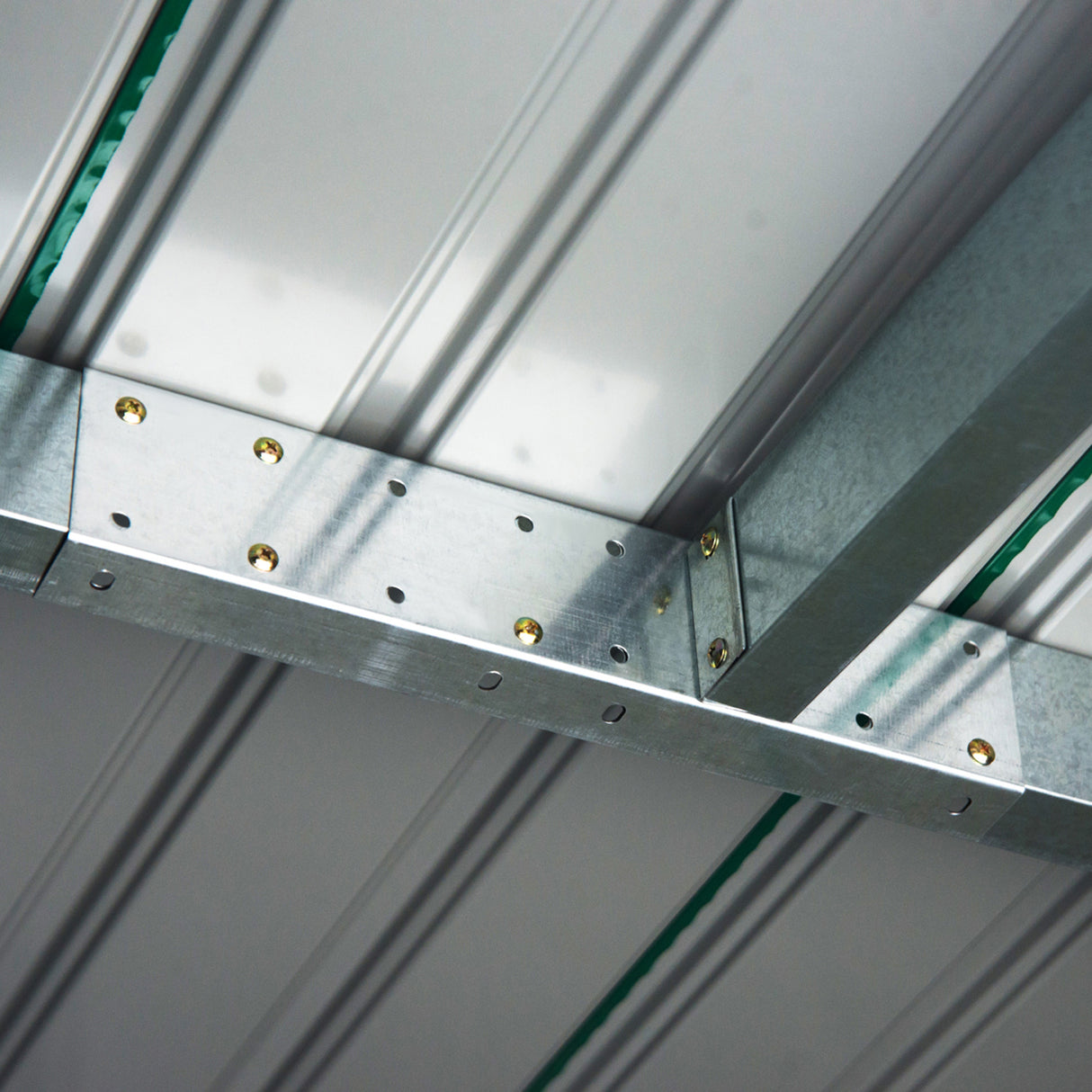 easycomfort easycomfort casetta da giardino porta utensili in lamiera di acciaio con porte scorrevoli 280x130x172cm verde scuro