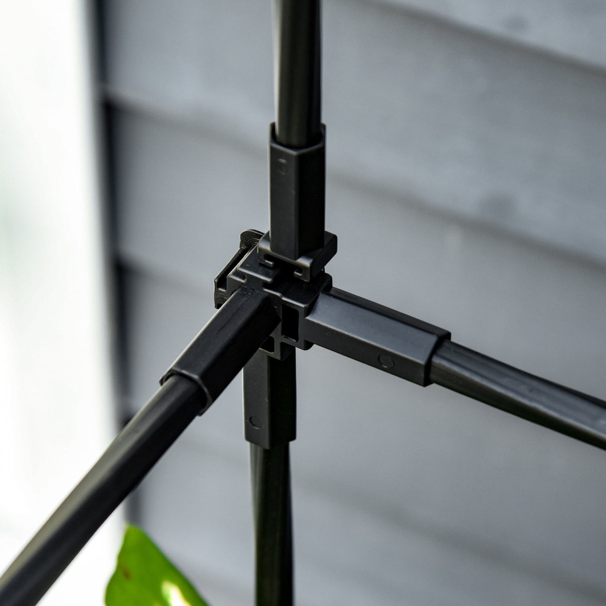 easycomfort easycomfort fioriera da esterno con vaso autoirrigante e griglia per rampicanti