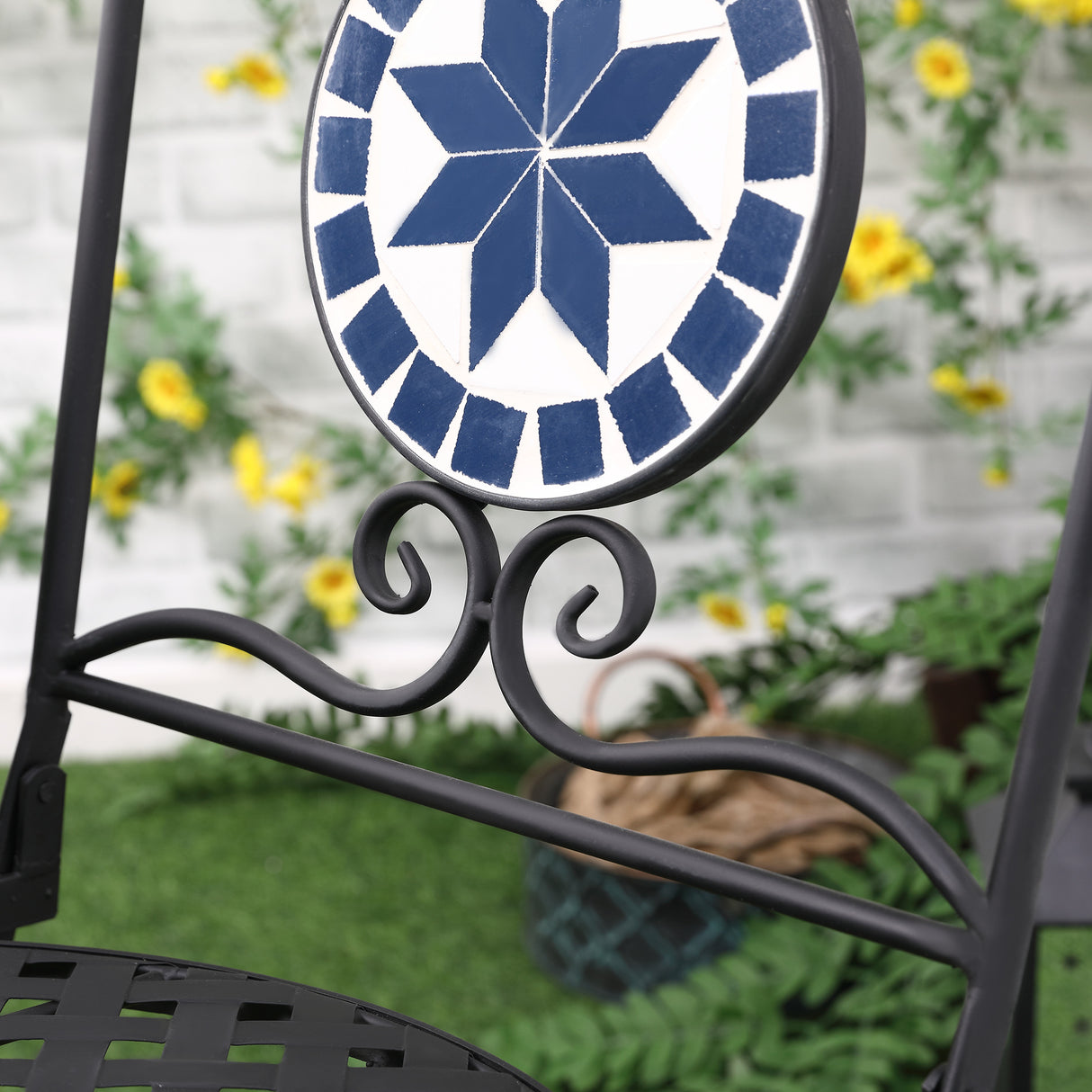 easycomfort set da giardino 3 pezzi con 2 sedie pieghevoli e 1 tavolino rotondo a mosaico