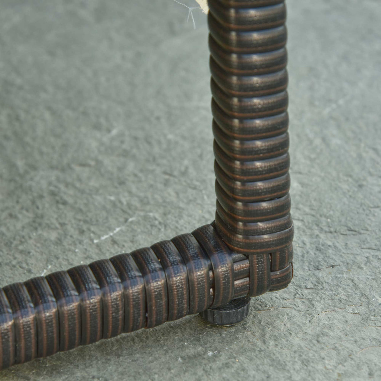 easycomfort easycomfort 3pz componibile 2 lettino prendisole da giardino 60 x 195 x 86cm e 1 tavolino 121 x 40 x 50cm rattan con materassini marrone e bianco crema