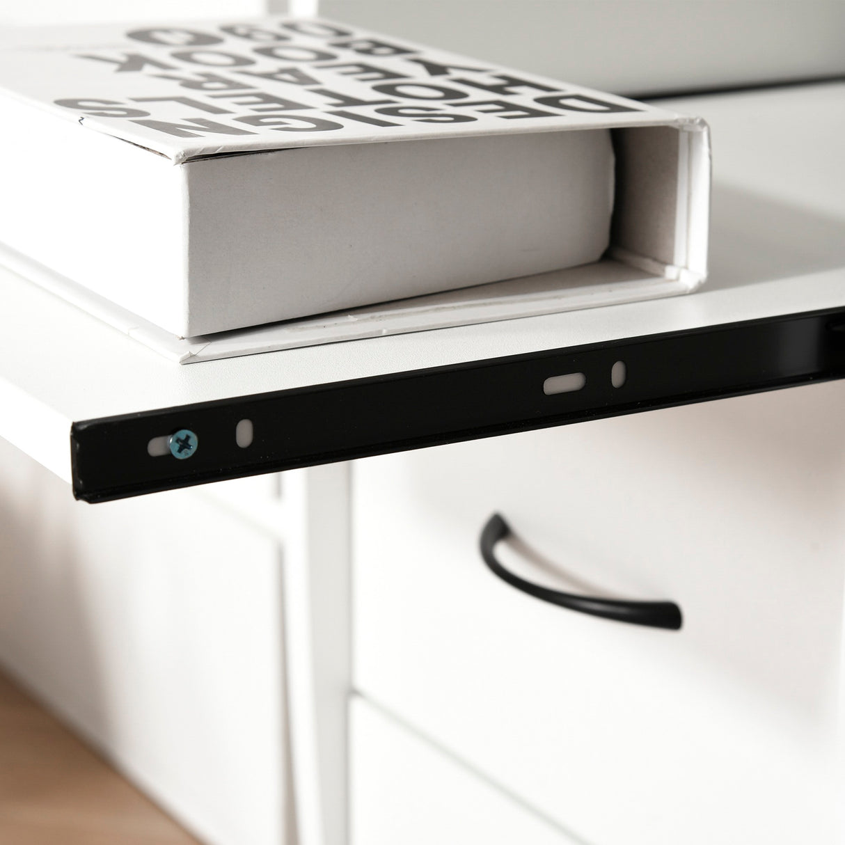 easycomfort easycomfort scrivania per pc con ripiano per tastiera e per monitor e 2 cassetti 120x55x85 cm bianca