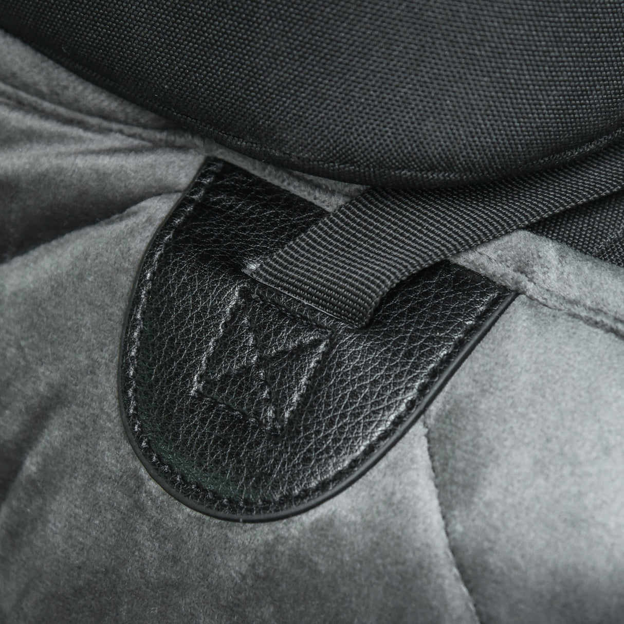 easycomfort telo coprisedile per auto effetto velluto con fondo antiscivolo e cinghie di fissaggio 160x145cm grigio