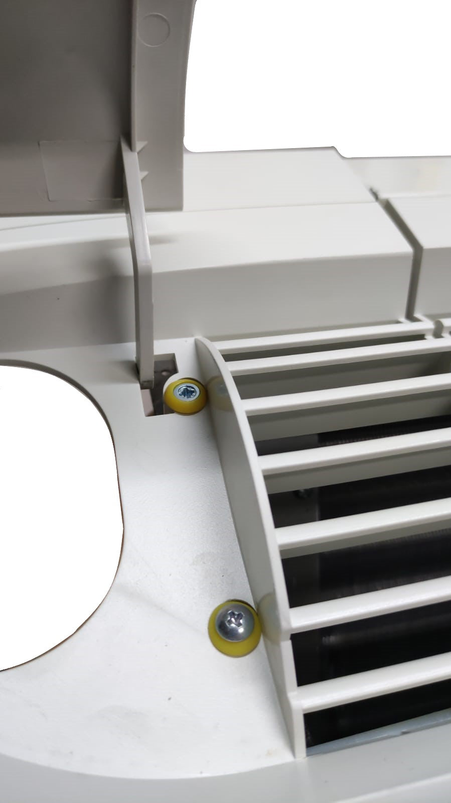 immagine-6-ferroli-area-occasioni-ventilconvettore-fan-coil-ferroli-top-fan-plus-mod-vm-b-100