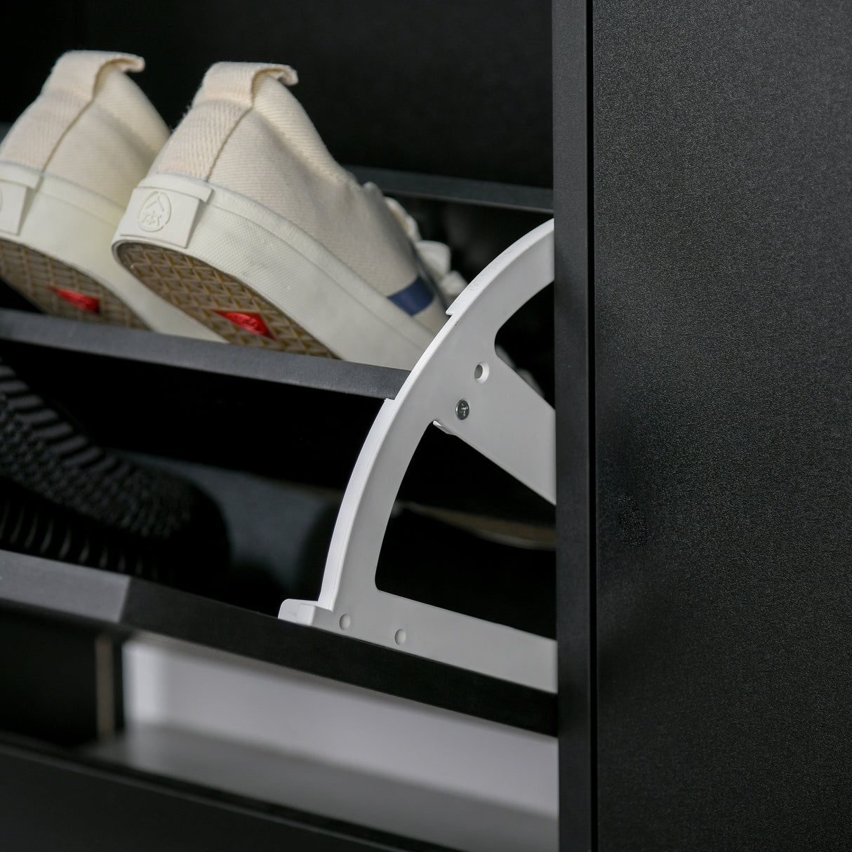 easycomfort easycomfort scarpiera salvaspazio regolabile mobile portascarpe con 8 scomparti legno 80 x 24 x 120cm nero ean 8054111844451