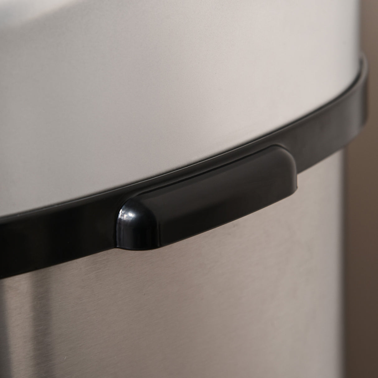 easycomfort easycomfort pattumiera cestino bidone con coperchio a sensore ad infrarossi per cucina bagno capacita 58l in acciaio abs 40 9 28 9 68cm