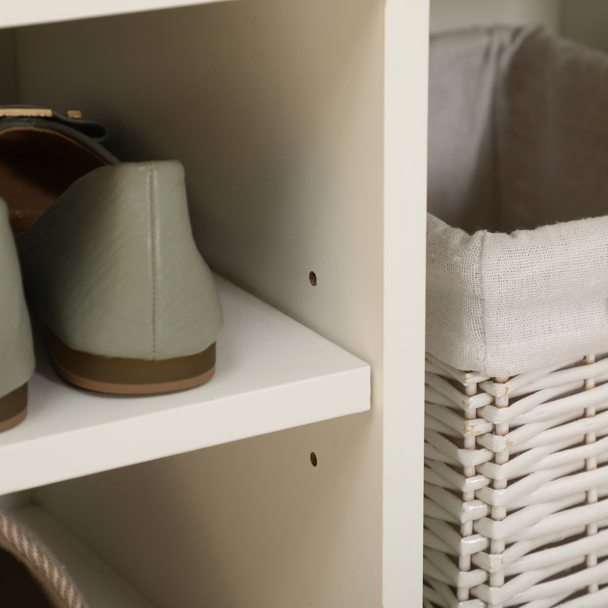 easycomfort easycomfort scarpiera salvaspazio da ingresso imbottita mobile da ingresso con scarpiera con 3 scomparti seduta in pelle pu per soggiorno e corridoio 80x30x43 cm bianco ean 8054111849661