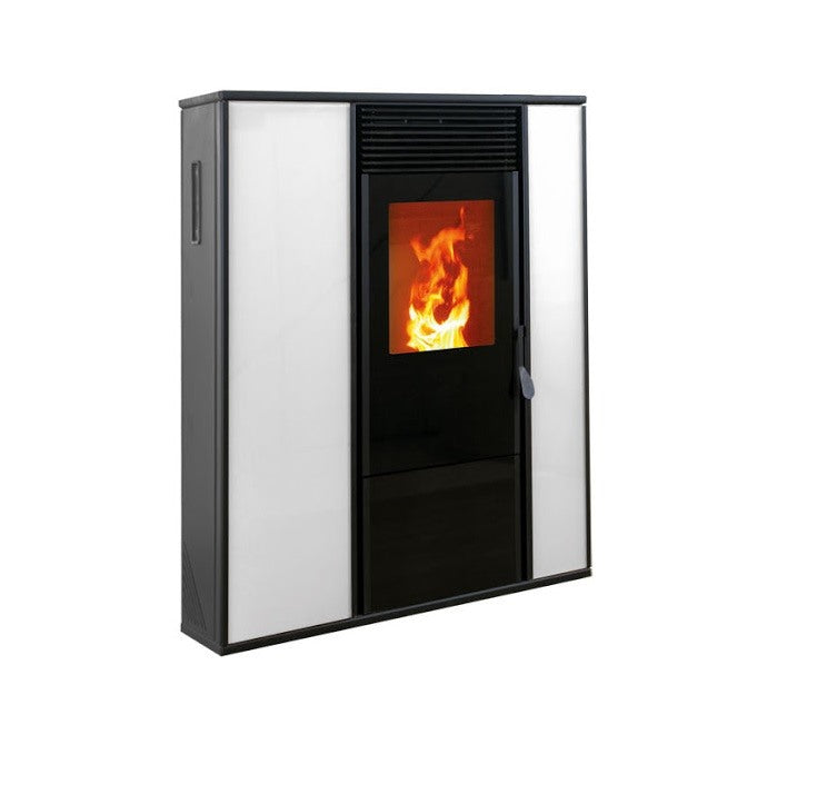 immagine-1-karmek-one-stufa-a-pellet-ad-aria-ventilata-karmek-one-mod-alice-14-kw-vari-colori-disponibili-beige