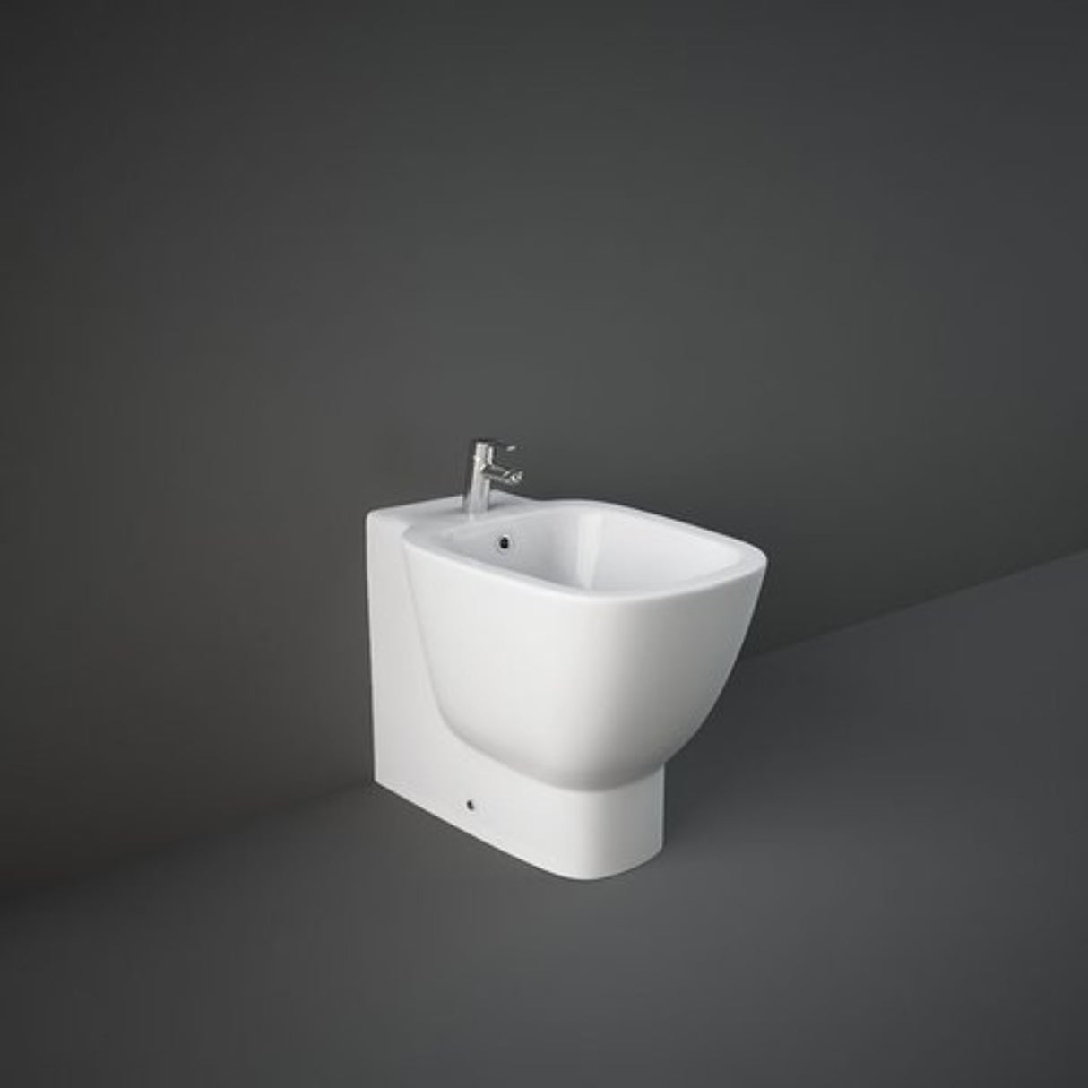 immagine-1-rak-ceramics-bidet-a-pavimento-filo-parete-rak-one-in-ceramica-52-x-365-x-41-cm-ean-99655488