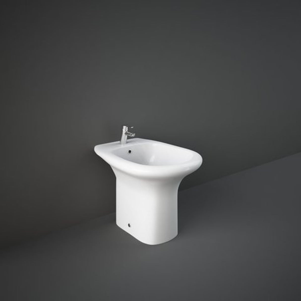 immagine-1-rak-ceramics-bidet-a-pavimento-rak-orient-in-ceramica-56-x-375-x-395-cm-ean-99580544