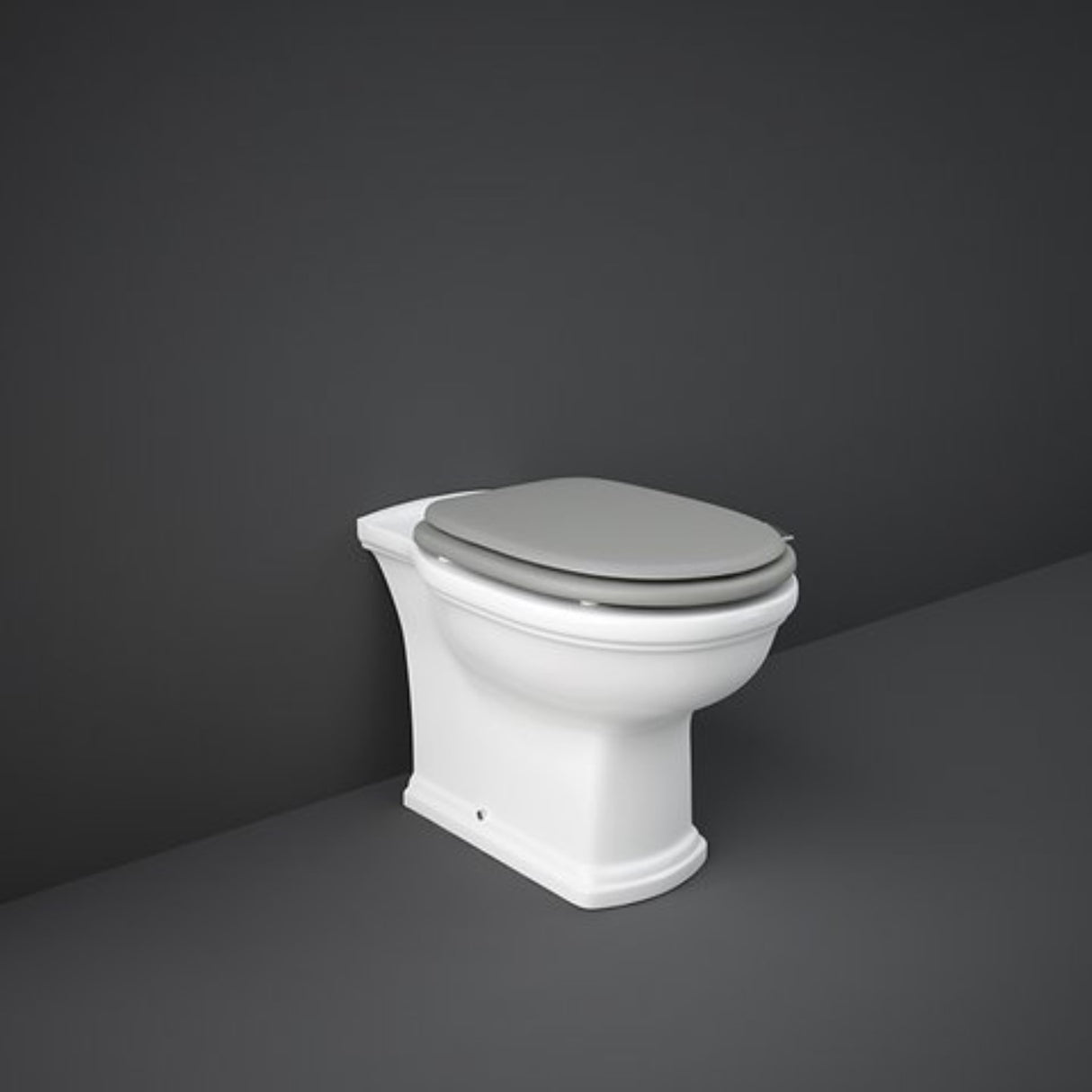 immagine-1-rak-ceramics-vaso-wc-a-pavimento-rak-washington-con-scarico-a-pavimento-sedile-con-coperchio-rak-washington-originale-ean-99580100