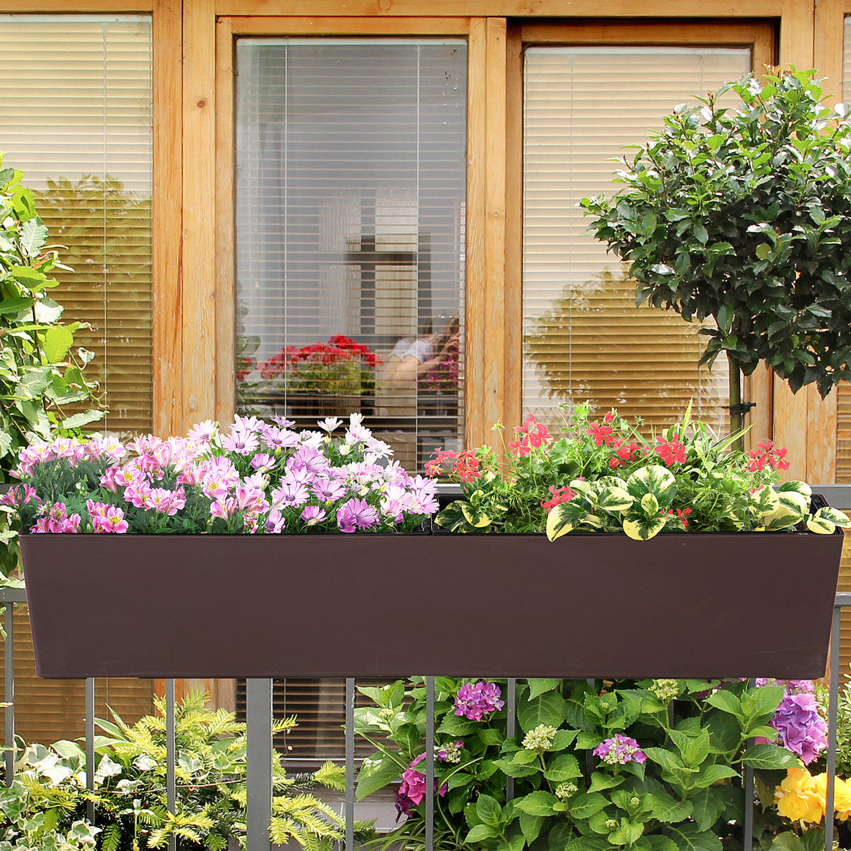 immagine-2-easycomfort-easycomfort-fioriera-da-balcone-auto-irrigante-con-gancio-per-ringhiera-regolabile-e-indicatore-acqua