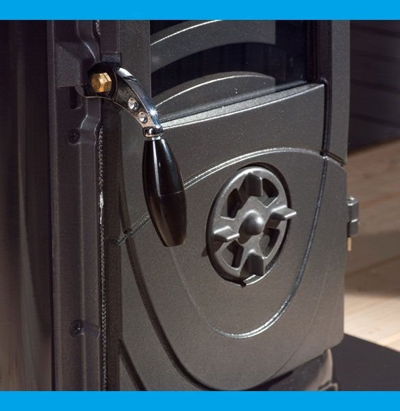 immagine-2-la-nordica-stufa-a-legna-in-acciaio-e-ghisa-fuoco-continuo-la-nordica-extraflame-mod-super-junior-5-kw-verde