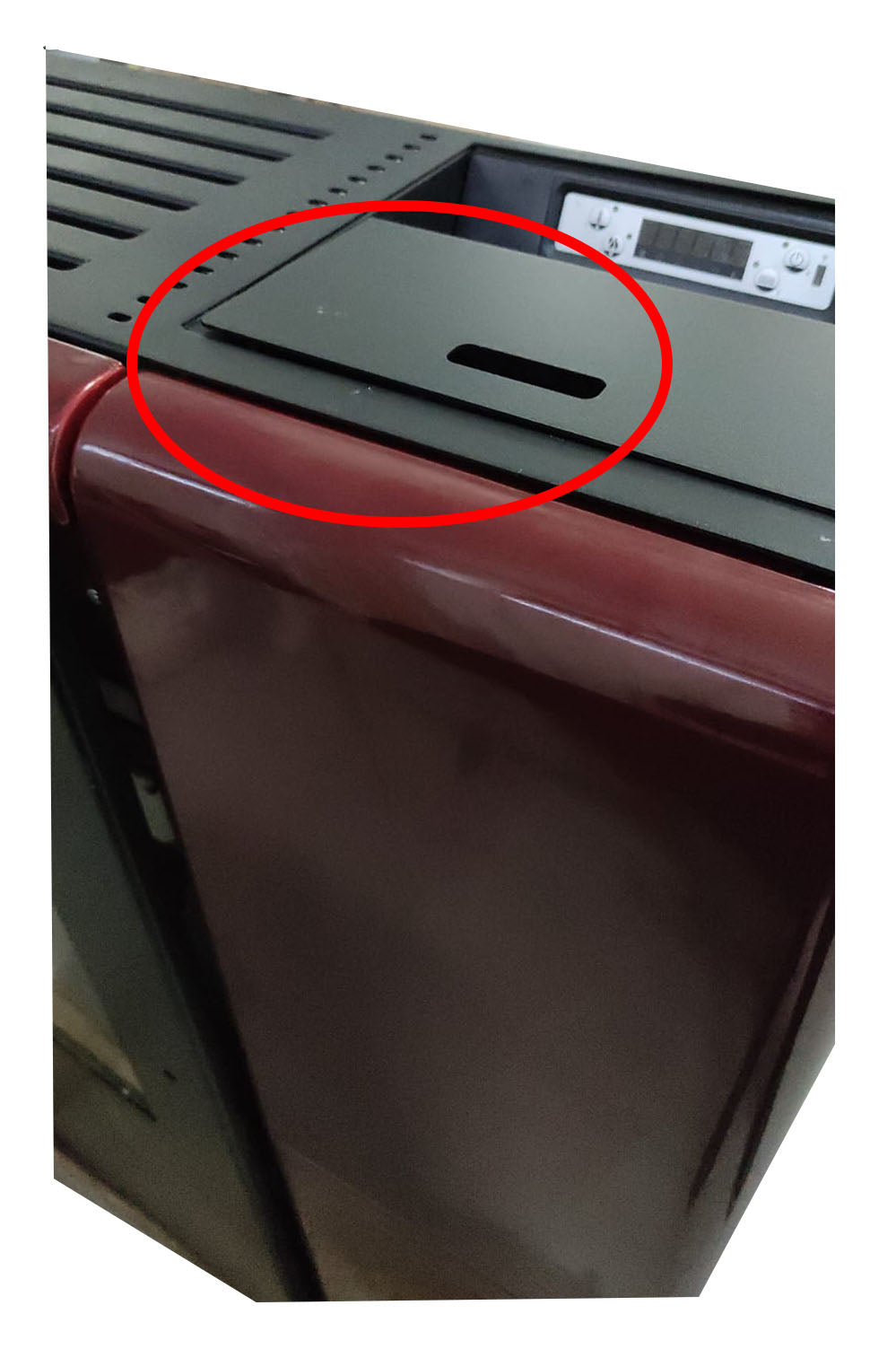 immagine-3-anselmo-cola-area-occasioni-stufa-ermetica-a-pellet-anselmo-cola-modello-cupido-8-kw-la1kf30y-colore-bordeaux-ao749