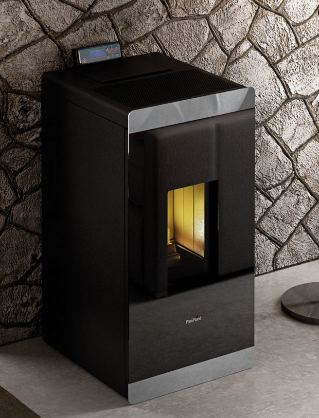 immagine-3-freepoint-stufa-a-pellet-freepoint-modello-glass-85-kw-colore-nero