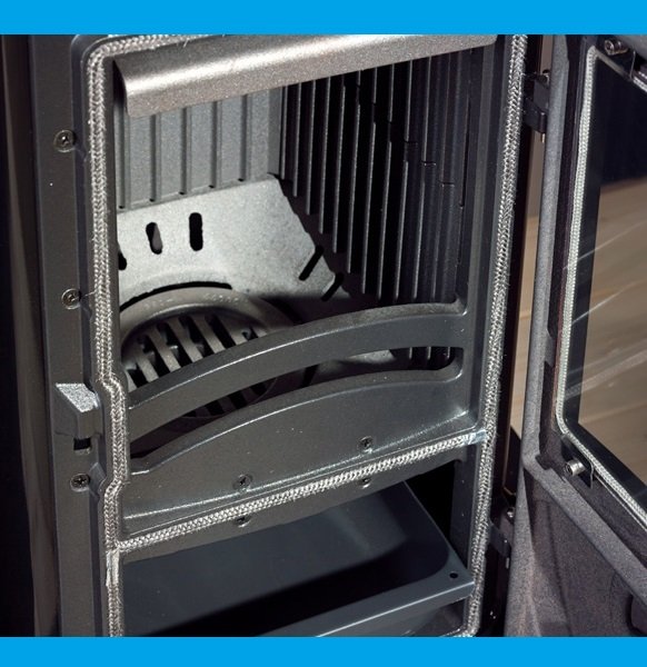 immagine-3-la-nordica-stufa-a-legna-in-acciaio-e-ghisa-fuoco-continuo-la-nordica-extraflame-mod-super-junior-5-kw-verde