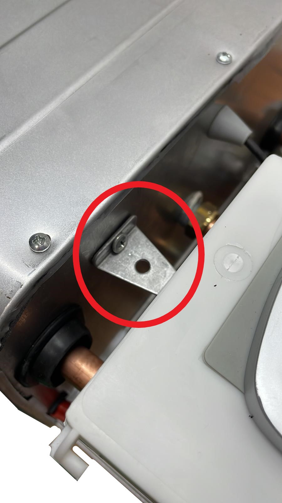 immagine-5-ferroli-area-occasioni-caldaia-a-condensazione-ferroli-divacondens-d-plus-f24-metano-low-nox-completa-di-kit-scarico-fumi-new-erp