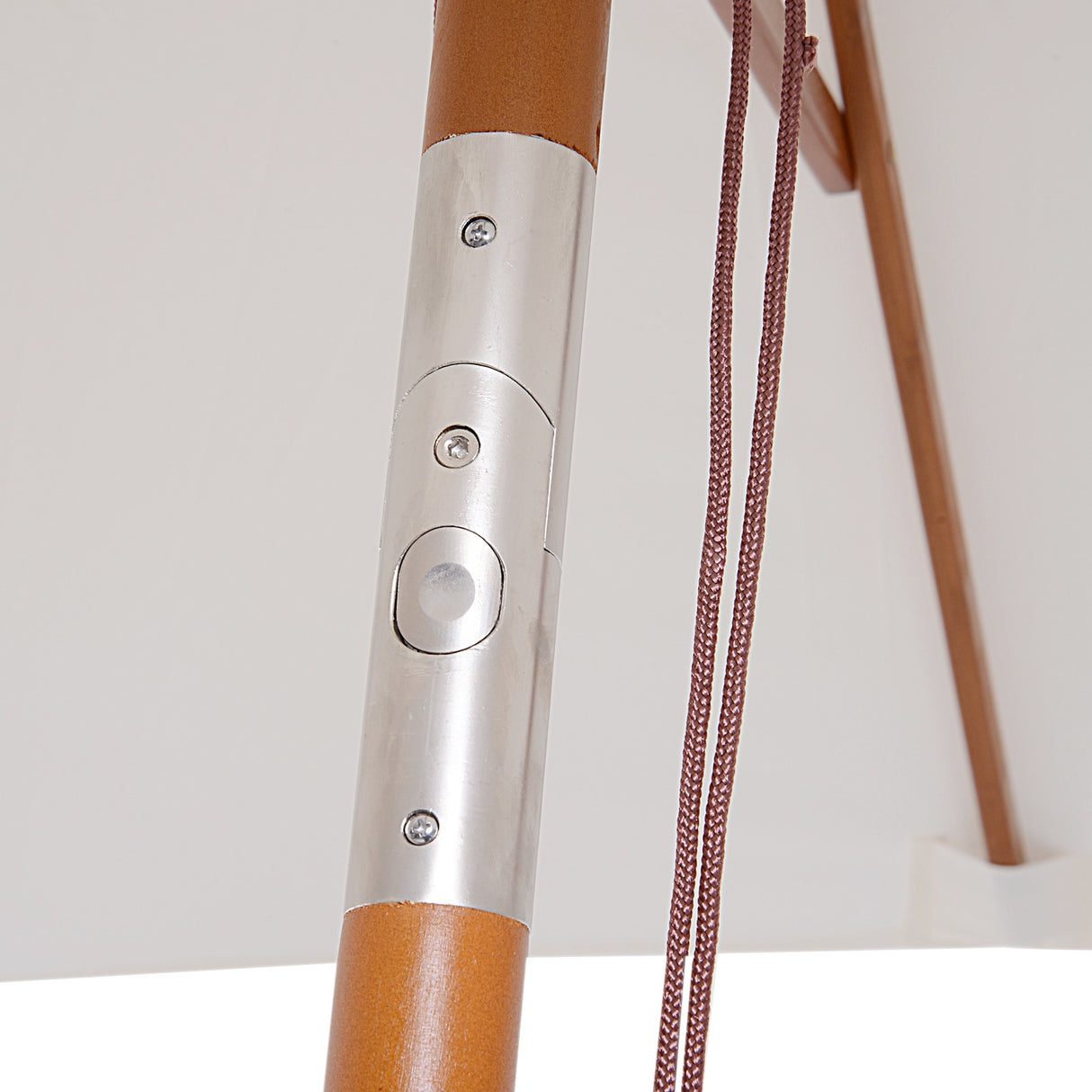 immagine-8-easycomfort-easycomfort-ombrellone-da-giardino-inclinabile-2x1-5m-a-6-stecche-con-palo-in-legno-di-abete-e-corda-beige-ean-8054111843751