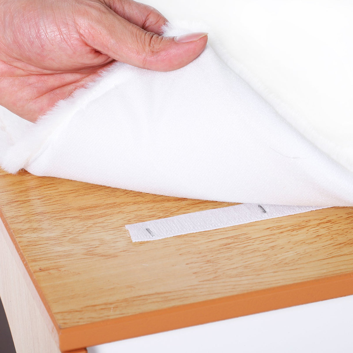 immagine-9-easycomfort-easycomfort-albero-tiragraffi-con-pali-in-legno-corda-sisal-e-3-morbidi-cuscini-rimovibili-altezza-91-cm-ean-8054144133362