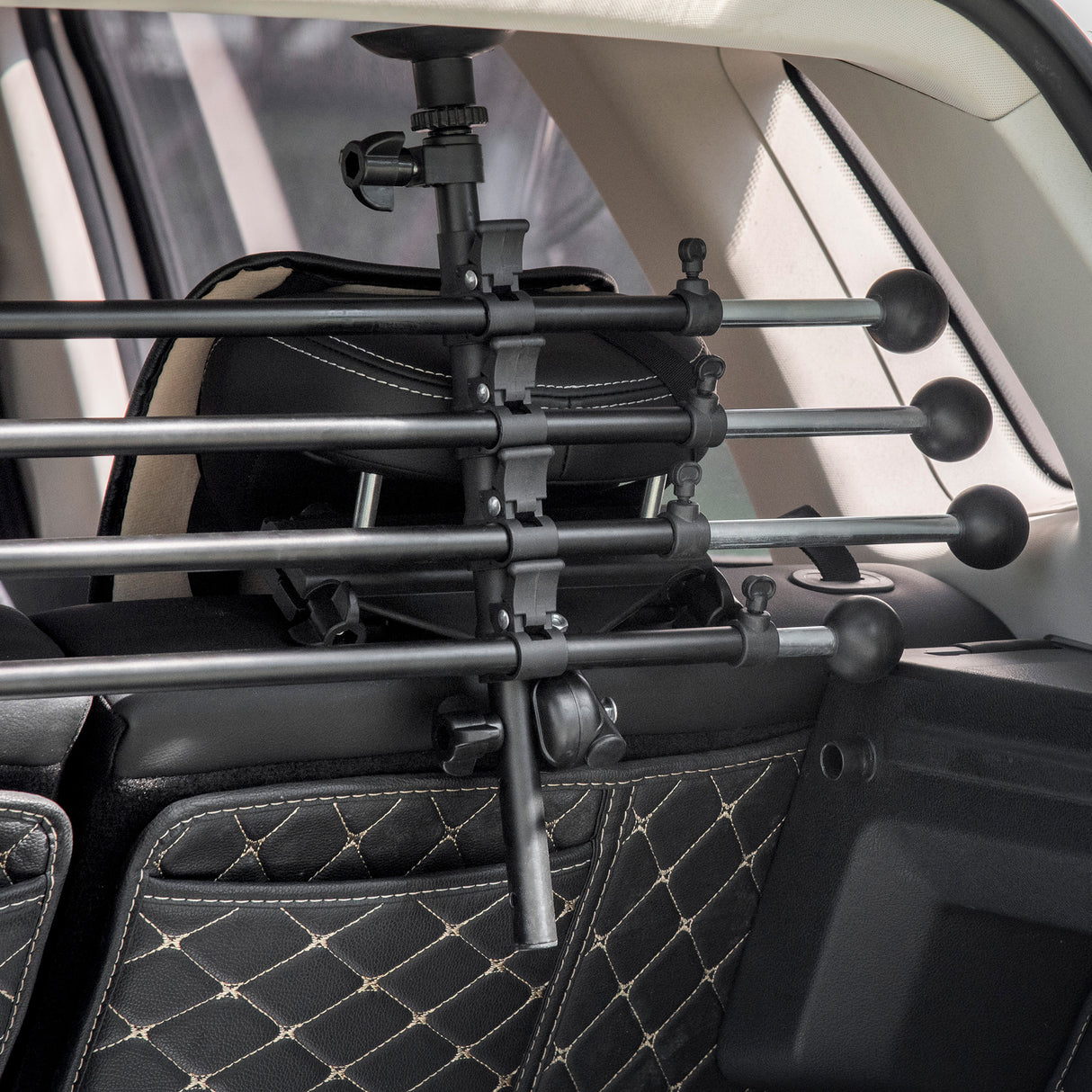 immagine-9-easycomfort-easycomfort-divisorio-auto-per-cani-regolabile-in-altezza-e-larghezza-in-ferro-e-abs-85-140x40-50-cm-nero