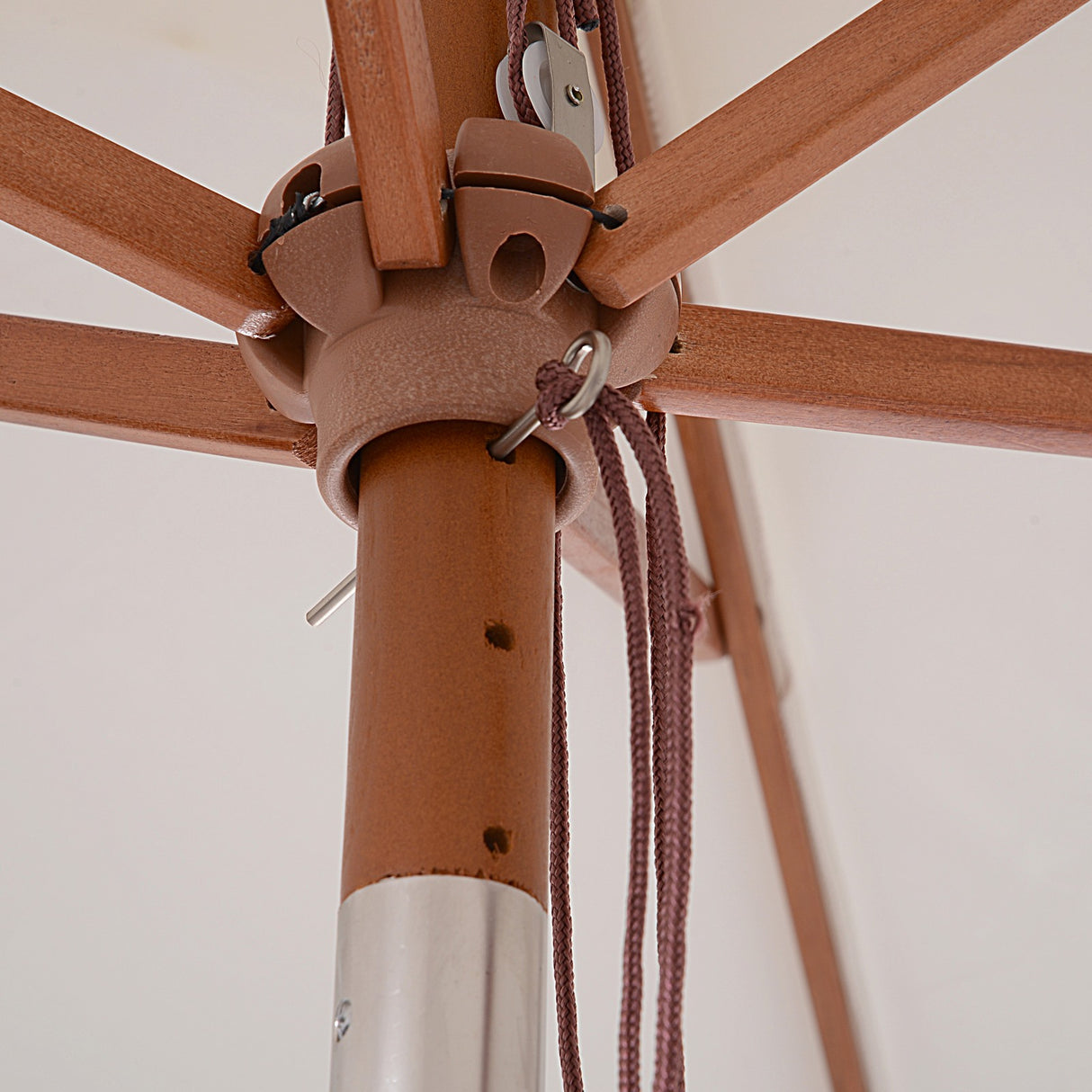 immagine-9-easycomfort-easycomfort-ombrellone-da-giardino-inclinabile-2x1-5m-a-6-stecche-con-palo-in-legno-di-abete-e-corda-beige-ean-8054111843751