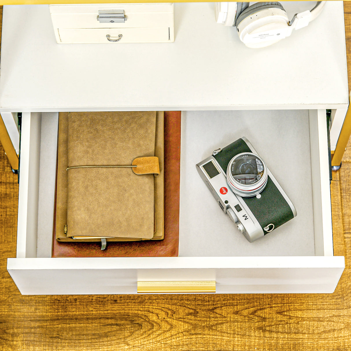 easycomfort easycomfort set di 2 comodini moderni con cassetto e ripiano aperto 50x40x55cm bianco e oro