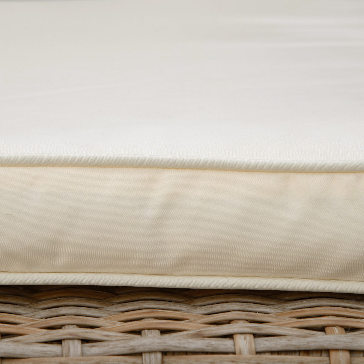 easycomfort cuscino per lettino prendisole con rivestimento poliestere sfoderabile 188x53x8cm bianco crema