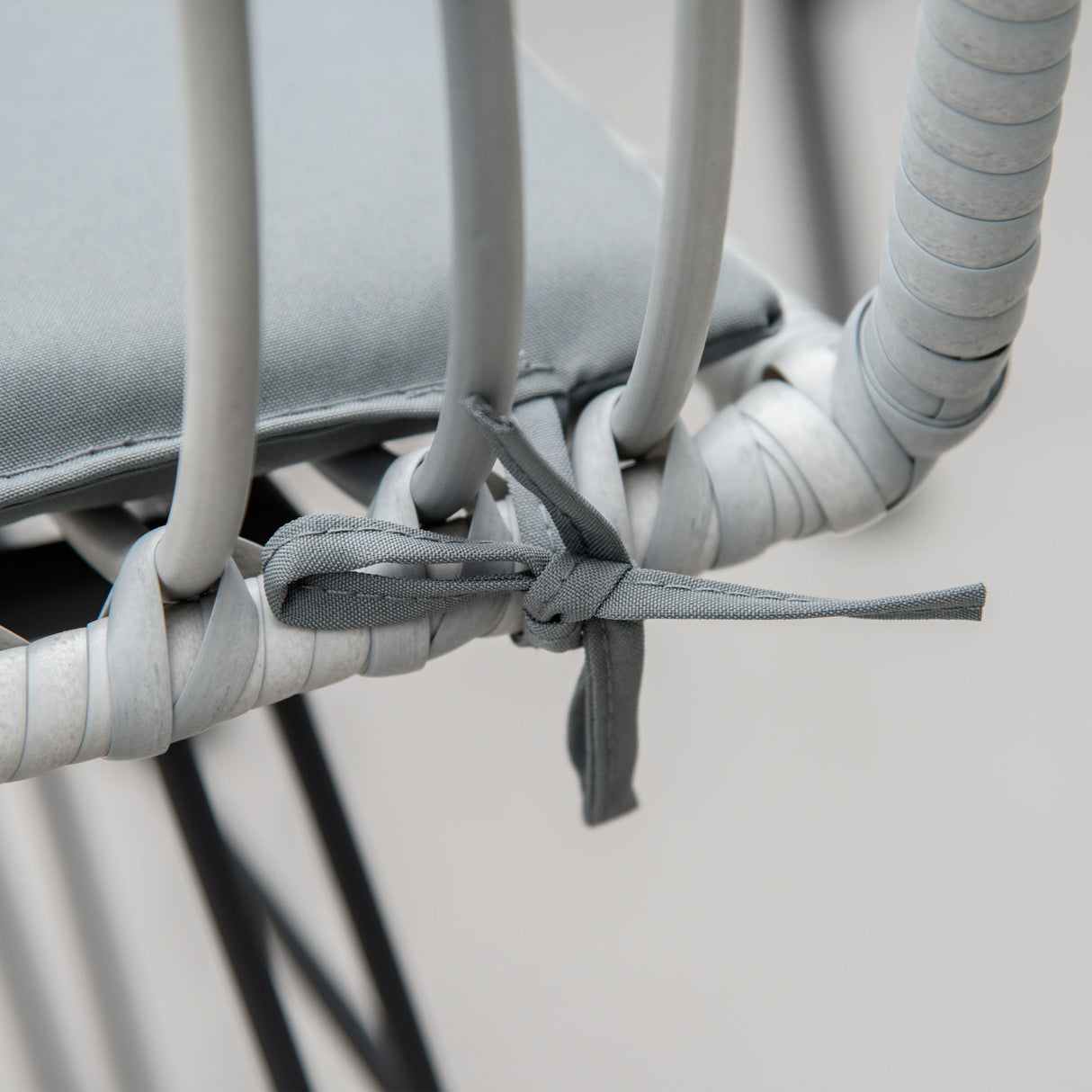 easycomfort set mobili da giardino 3 pezzi con tavolino e sedie in rattan pe poilestere e acciaio per esterni grigio