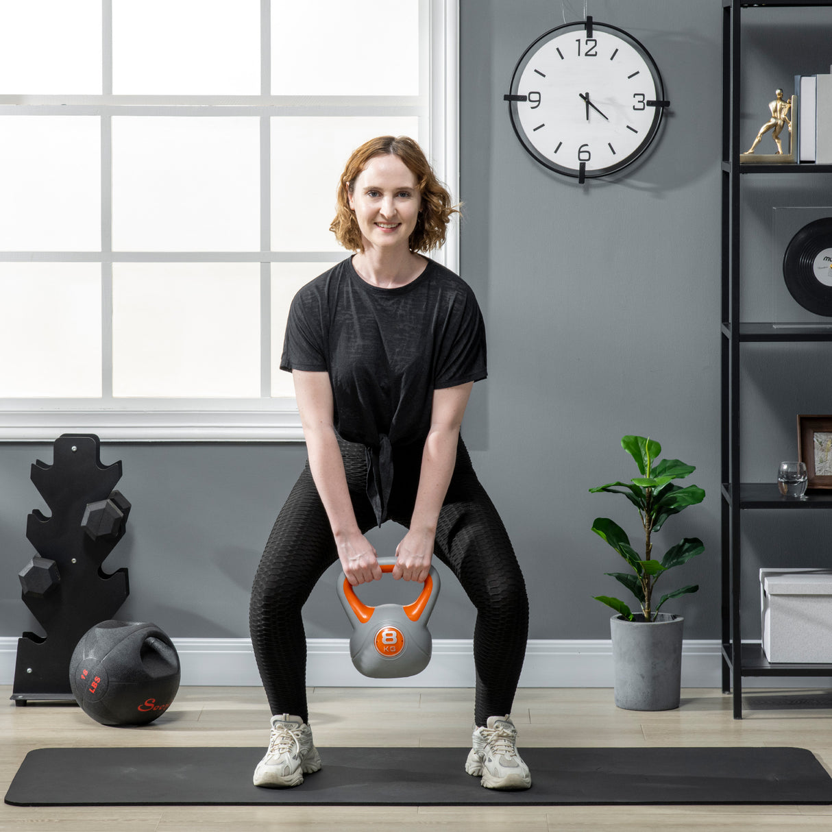 easycomfort easycomfort kettlebell 8kg in pu e sabbia con base piatta e impugnatura per stacchi squat e sollevamenti 20x14x24 cm arancione