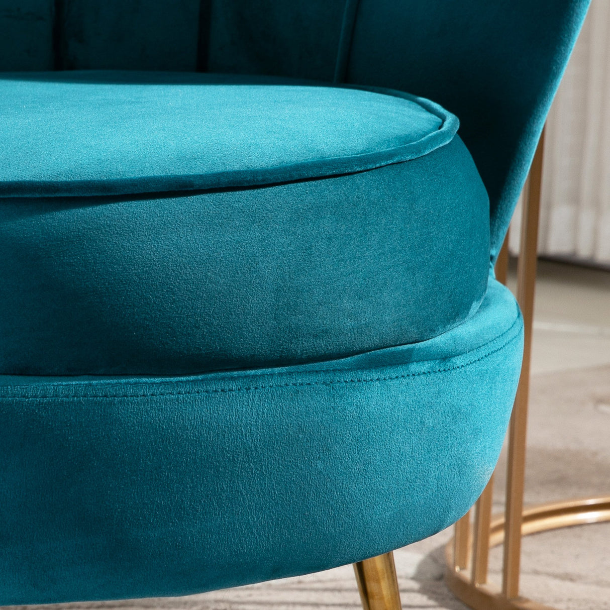 easycomfort easycomfort poltrona di design stile vintage imbottita in velluto 79x77x77cm verde petrolio ean 8054144138367