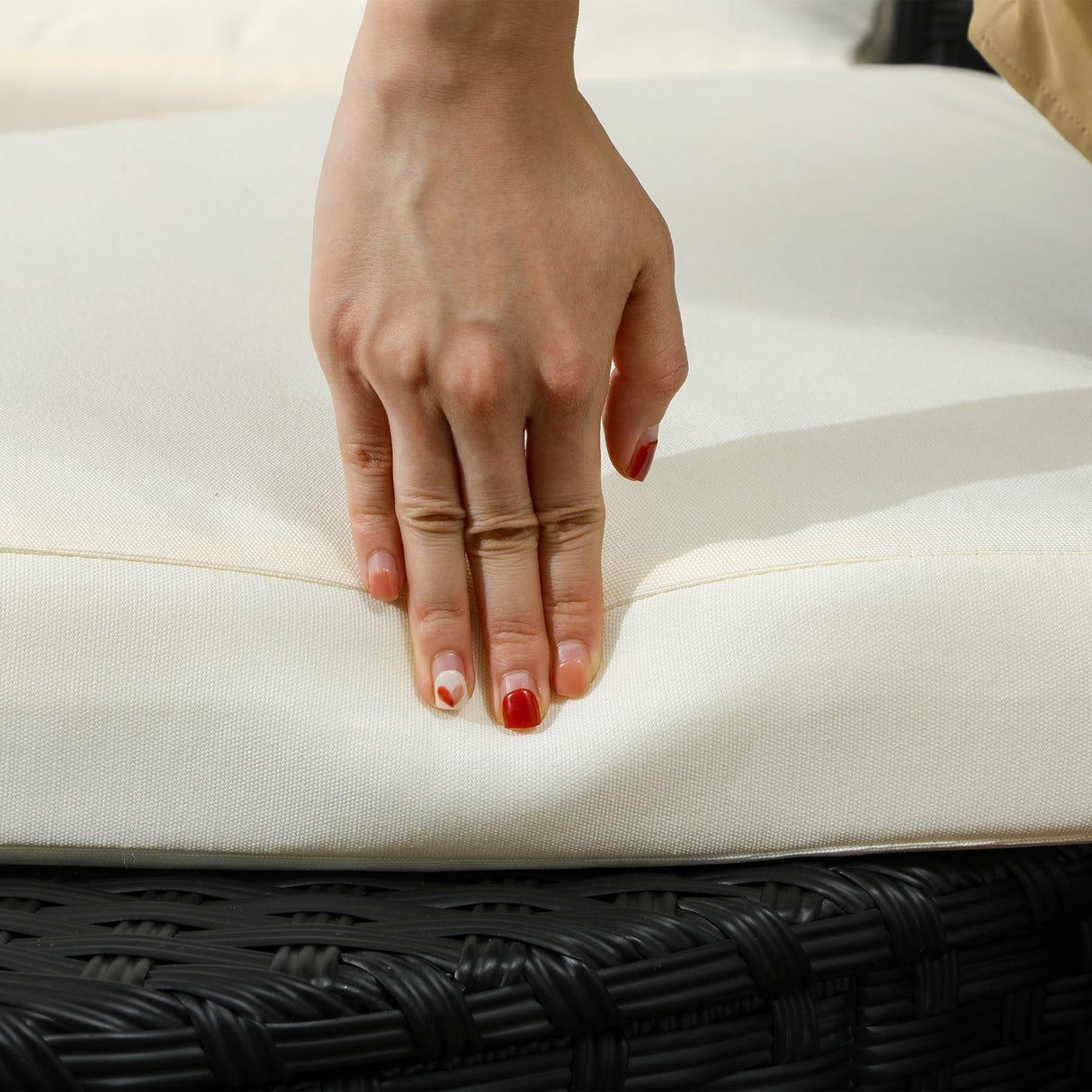 easycomfort easycomfort salotto da giardino con 2 poltrone e 2 poggiapiedi in rattan pe tavolino in vetro nero