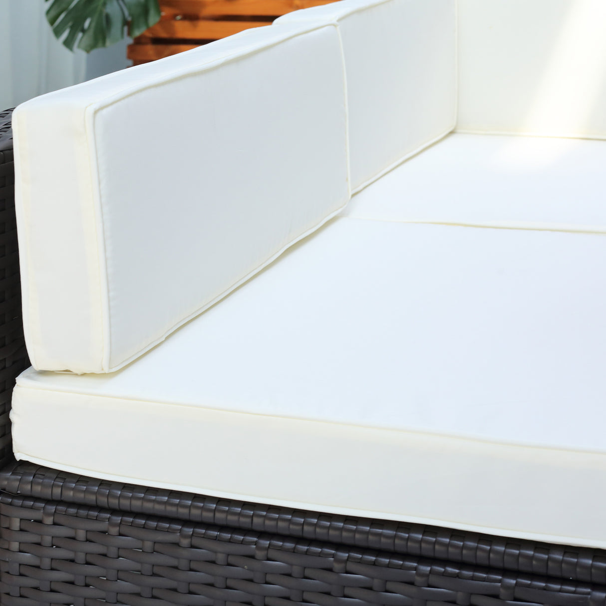 immagine-8-easycomfort-easycomfort-salotto-da-giardino-in-rattan-da-7-pezzi-con-tavolino-e-divano-modulabile-con-cuscini-crema