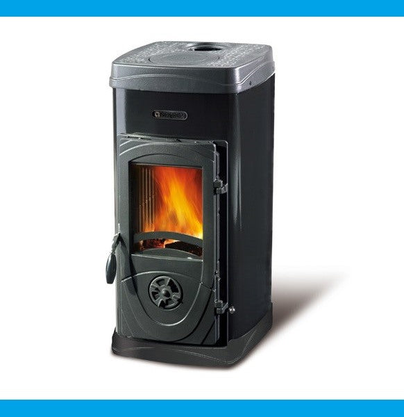 immagine-1-la-nordica-stufa-a-legna-in-acciaio-e-ghisa-fuoco-continuo-la-nordica-extraflame-mod-super-max-6-kw-nero