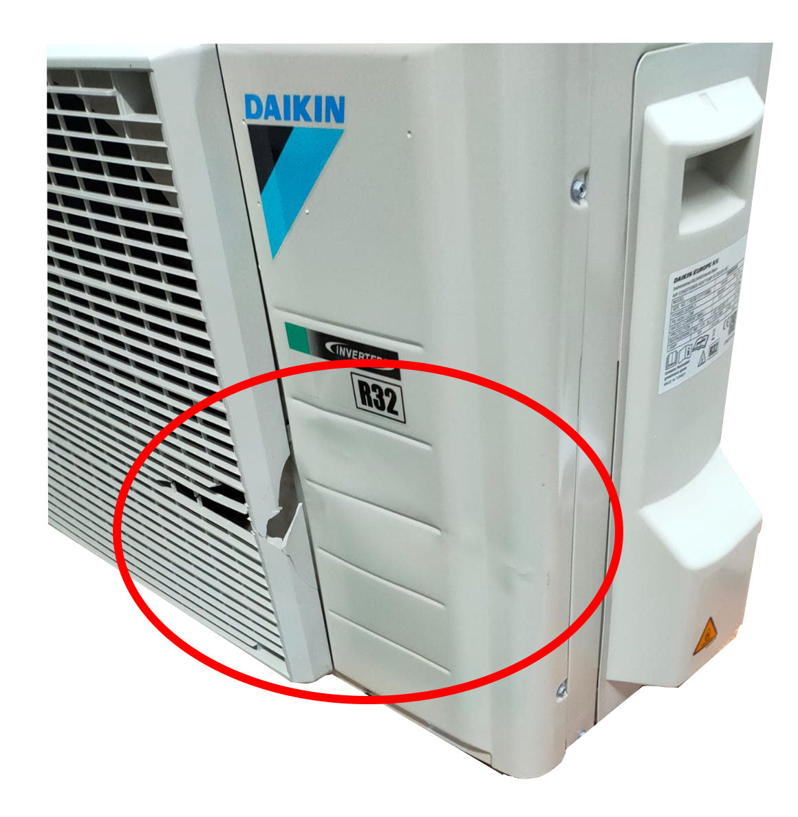 immagine-3-daikin-area-occasioni-climatizzatore-condizionatore-daikin-bluevolution-inverter-serie-perfera-wall-9000-btu-ftxm25r-r-32-wi-fi-integrato-classe-a-garanzia-italiana-novita