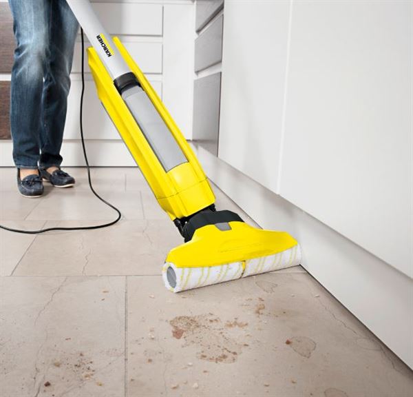 immagine-3-lavasciuga-karcher-fc5-a-rullo-con-filo-senza-sacco-460-w-autopulente-ean-4054278516196