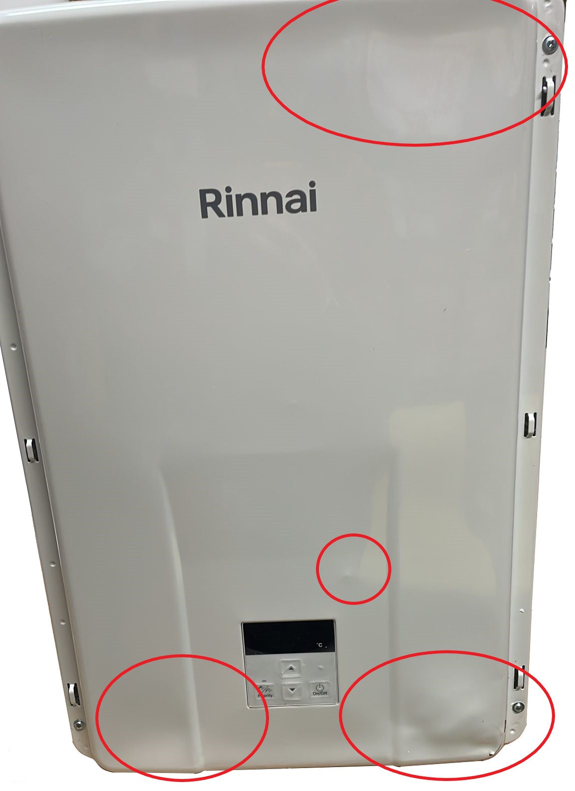 immagine-3-rinnai-area-occasioni-scaldacqua-scaldabagno-a-gas-rinnai-one-11i-metano-reu-a1111ffu-ng-completo-di-kit-scarico-fumi