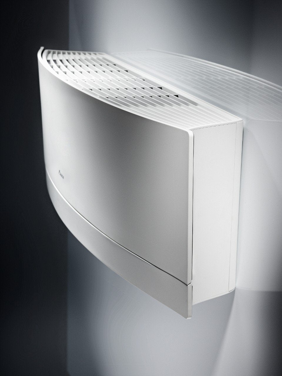 immagine-4-daikin-climatizzatore-condizionatore-daikin-bluevolution-trial-split-inverter-serie-emura-white-999-con-3mxm68n-r-32-wi-fi-integrato-900090009000-colore-bianco-garanzia-italiana