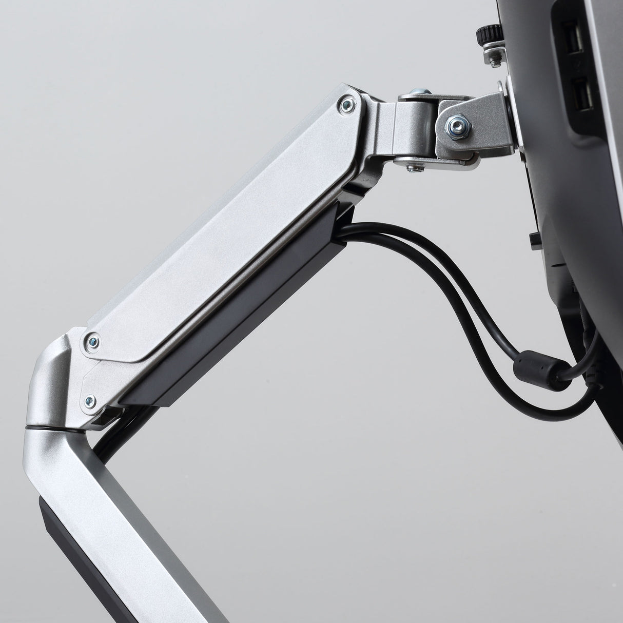 immagine-9-easycomfort-easycomfort-supporto-monitor-in-alluminio-altezza-e-inclinazione-regolabili-orientamento-verticaleorizzontale